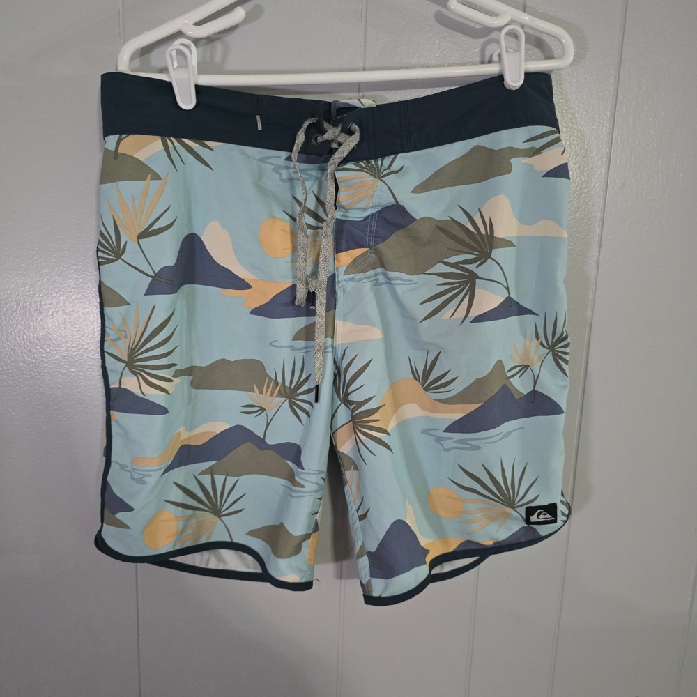 Quiksilver Highline Board Shorts Mens‎ 33 Blue Tropical Palm Print EQYBS04771